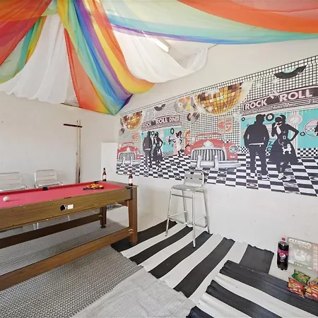 Apartment Beautiful 3 Bed In With Hot Tub *